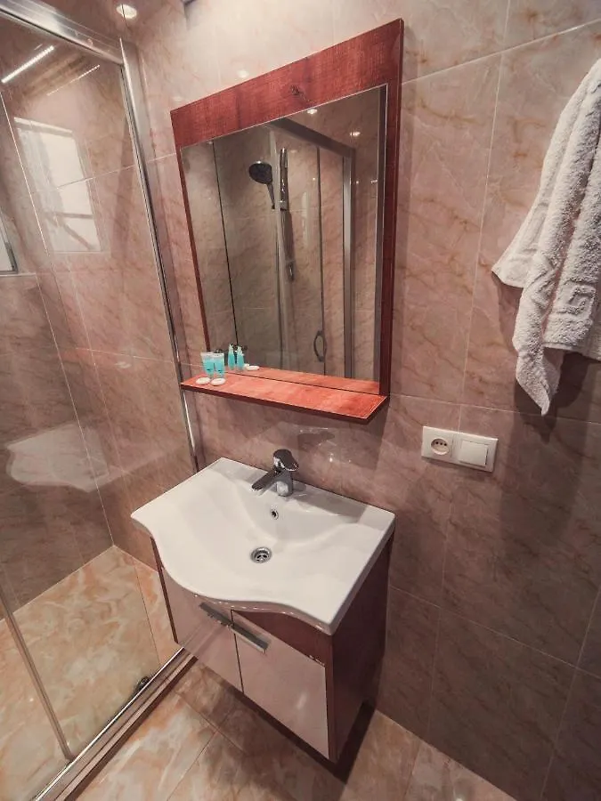 公寓 Apart Hotel Orbi 巴统